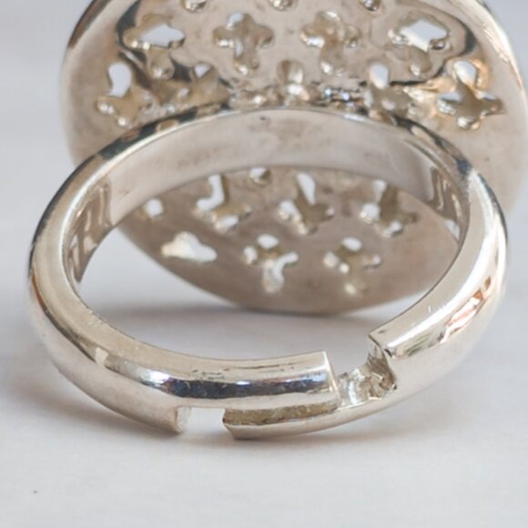 Vintage Sterling Mandala Dome Ring w/ Garnet Cab • Adjustable Size 6-8 - Picture 6 of 9